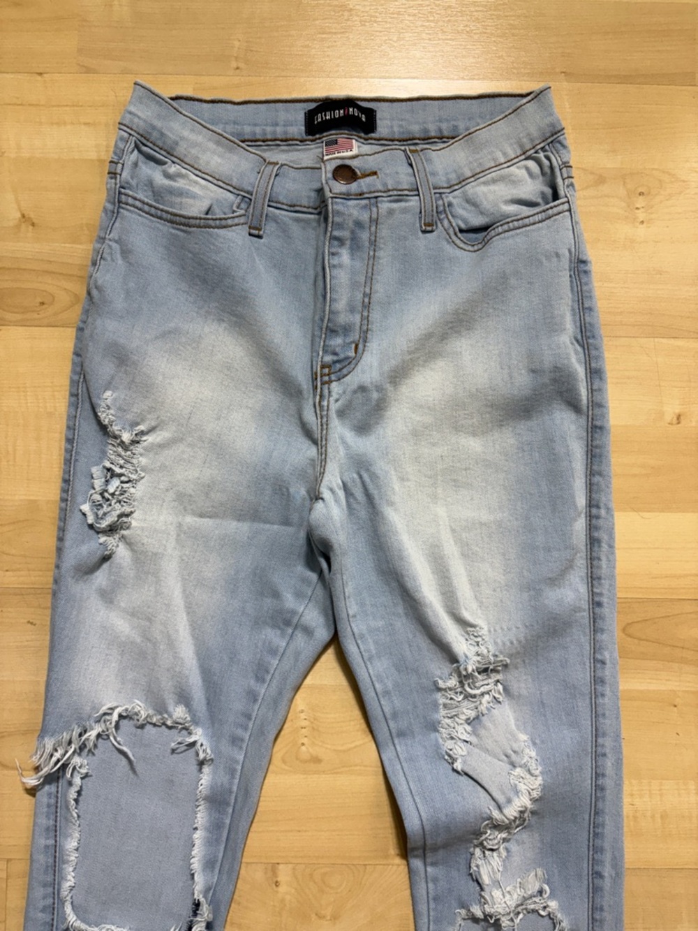 Fashion Nova Light Wash Distressed Skinny Jeans - Picture 2 of 4
